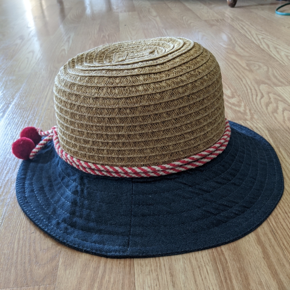 Adjustable summer hat